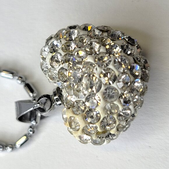 White Heart Shape Pendant On 18K Silver Necklace - Picture 8 of 12